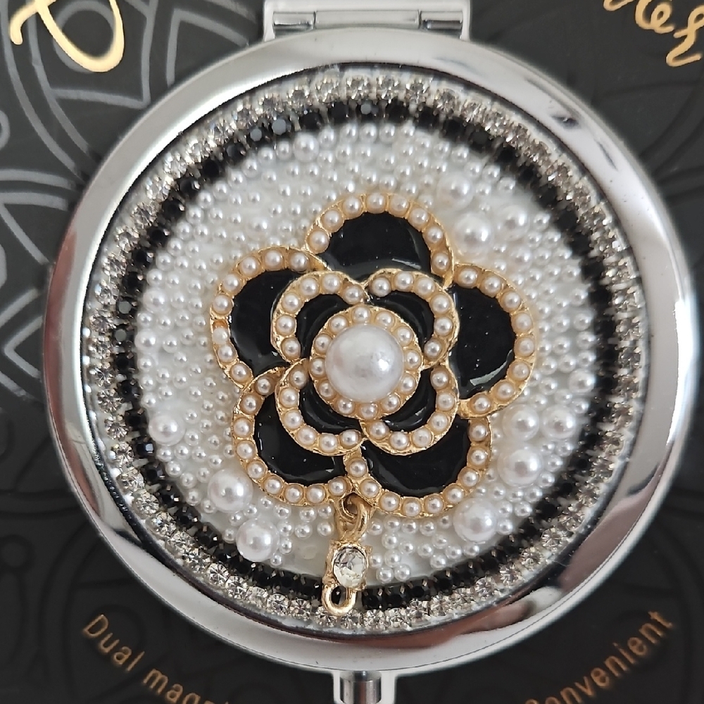 NWT Camellia Faux Pearls Compact Mirror